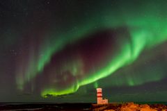 Polarlicht vs. Leuchtturm