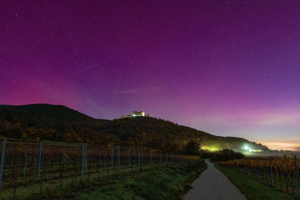 Polarlichter am Hambacher Schloss