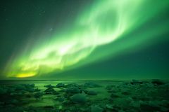 Polarlichter am Jökulsarlon Ice Beach 