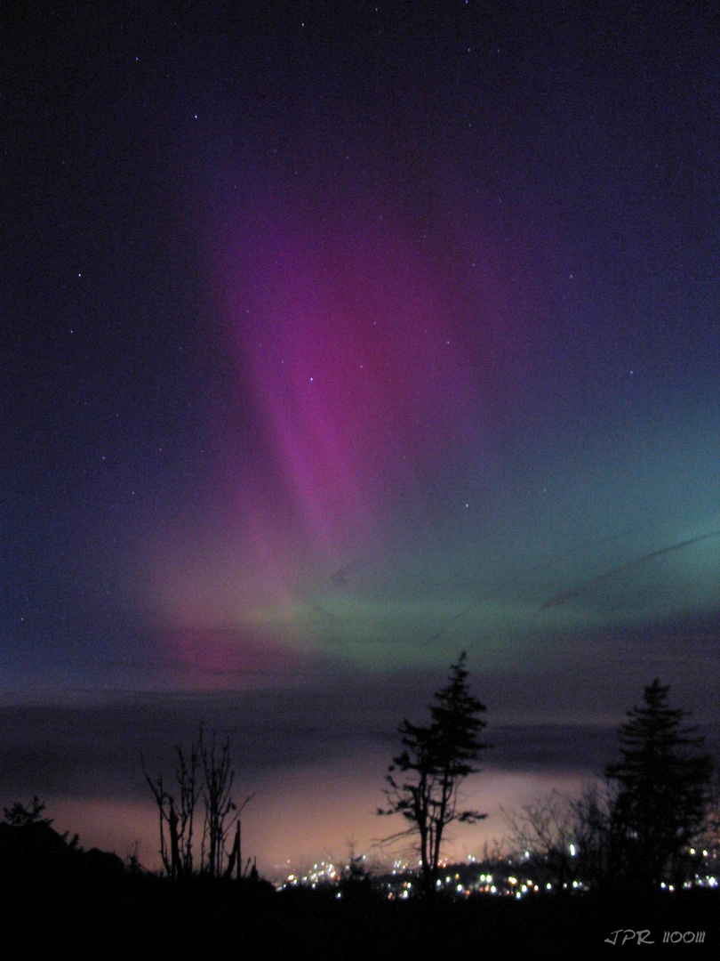 Polarlichter über dem Großen Feldberg im Taunus