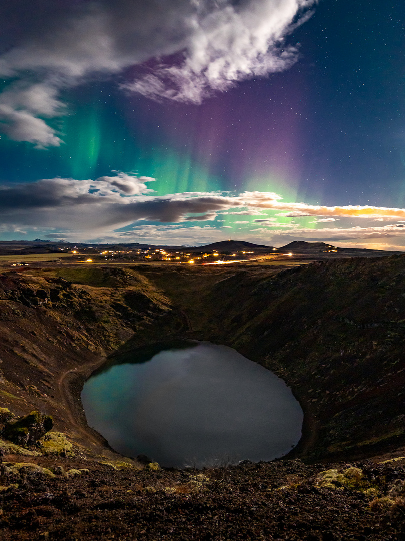 Polarlichter über dem Kerid Crater