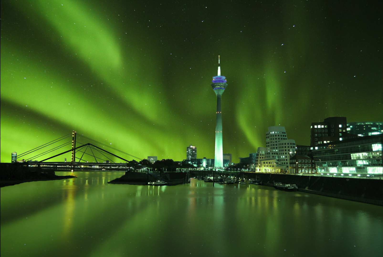 Polarlichter über Düsseldorf