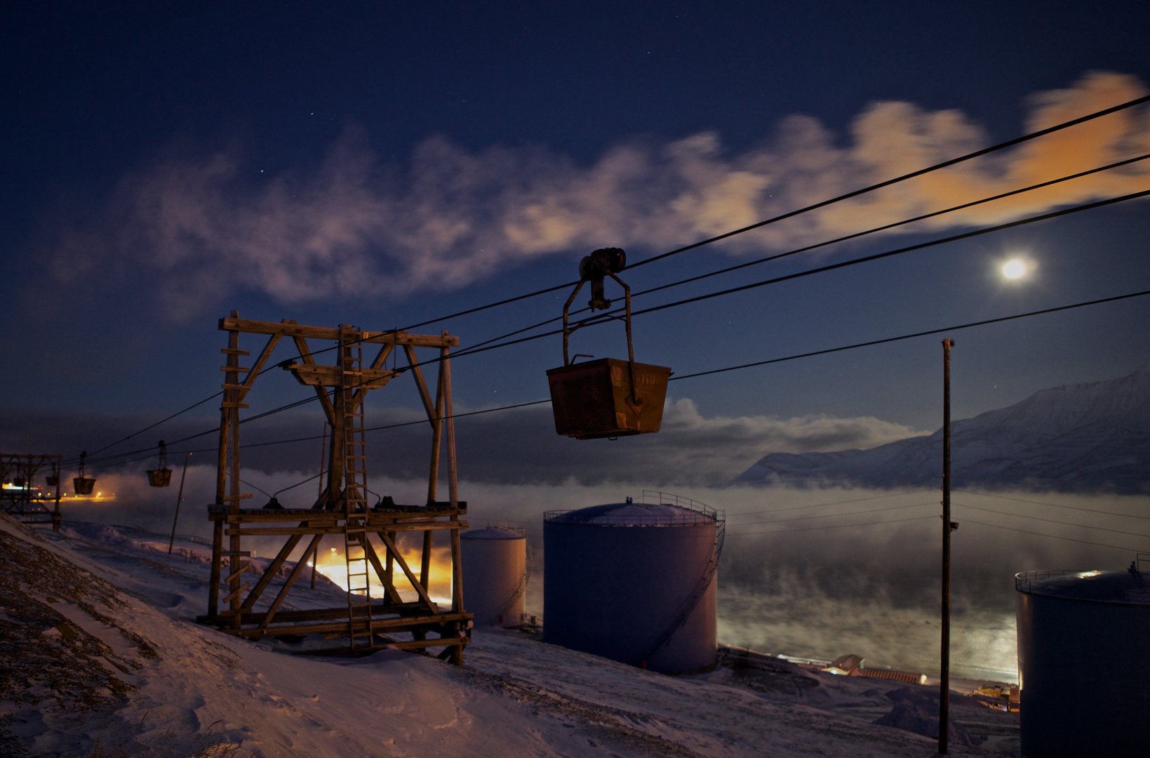 Polarnacht, Adventsfjorden, Eisnebel