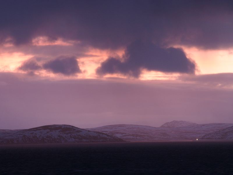 Polarnacht ein Hauch in Rot.Norwegen Dezember 2005