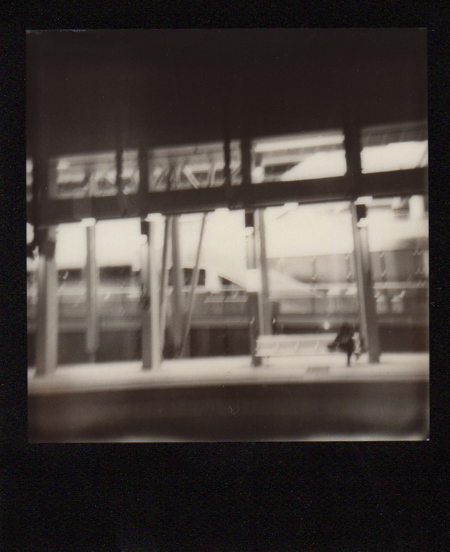 polaroid 600 black frame