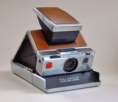 POLAROID SX-70 LAND CAMERA