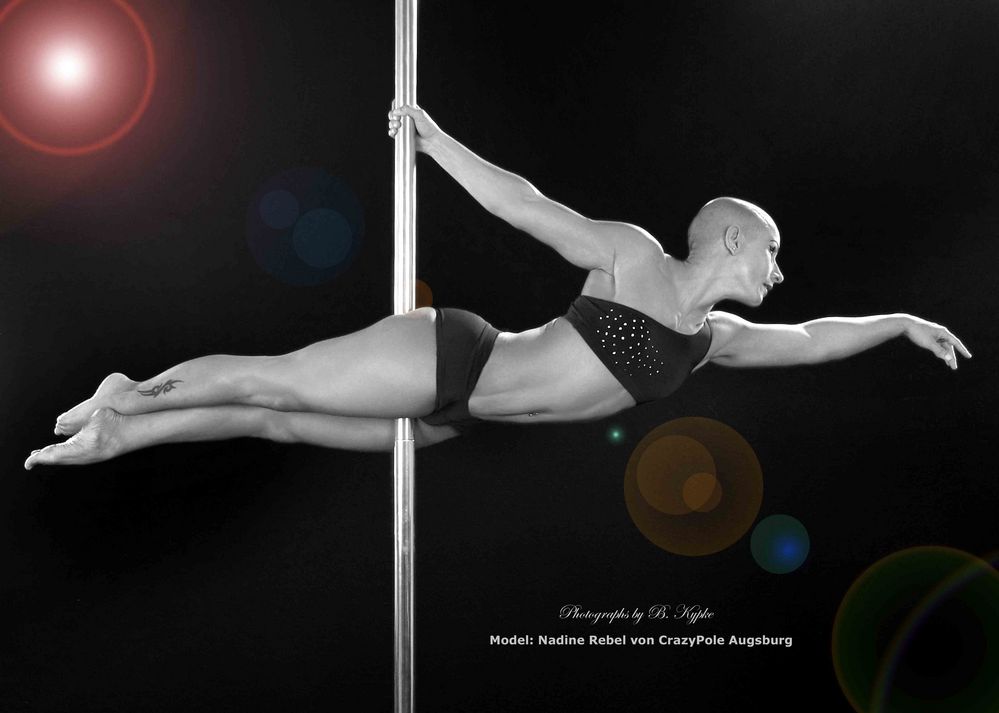 Pole Dance Fotoshooting 3 Foto Bild Erwachsene Gemischtes Pole Dance Bilder Auf Fotocommunity