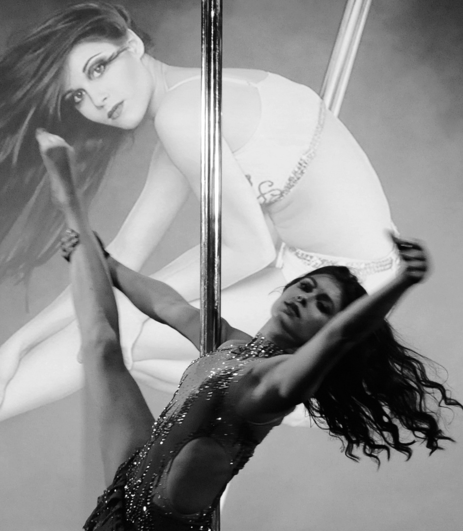 Poledance.