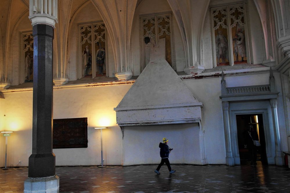  Polen Weltkulturerbe Ordensburg Marienburg Kanonenkugel steckt in der Wand