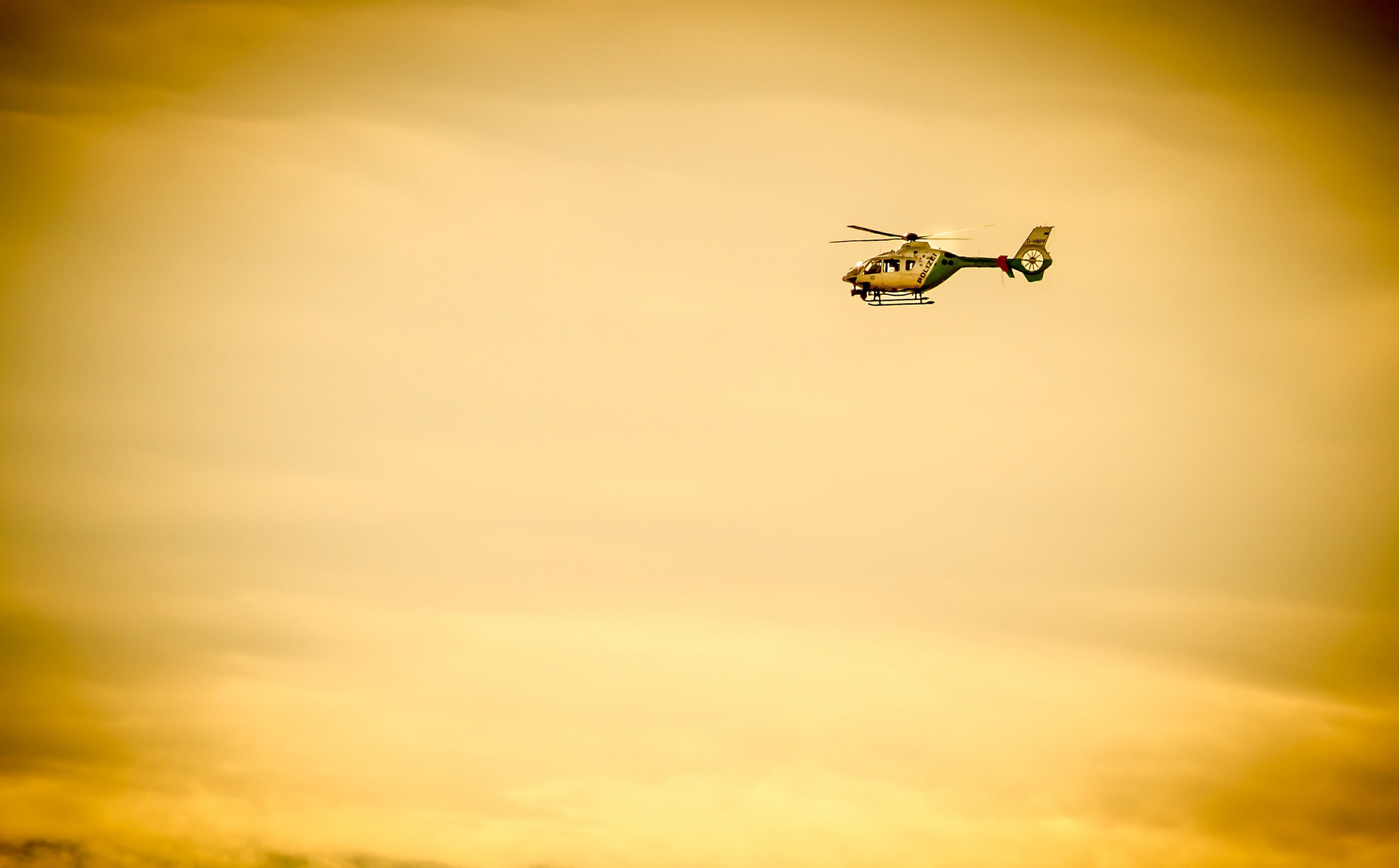 "Polizei Einsatz .... Goldner Himmel"