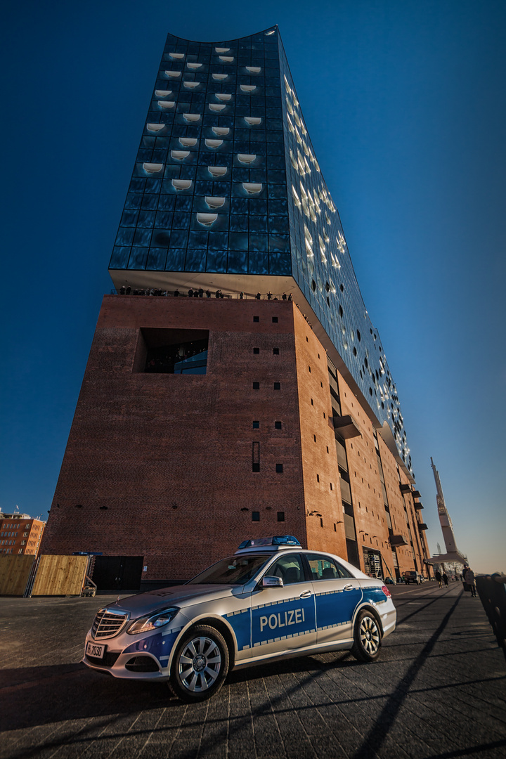 Polizei Hamburg [ Elbphilharmonie ]