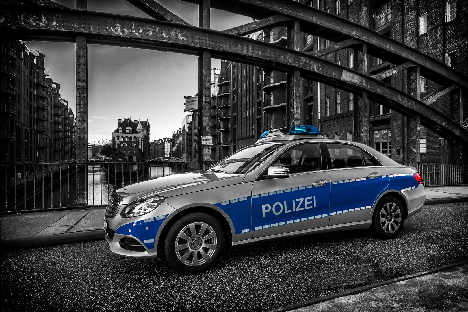 Polizei Hamburg [ Poggenmühlenbrücke ]