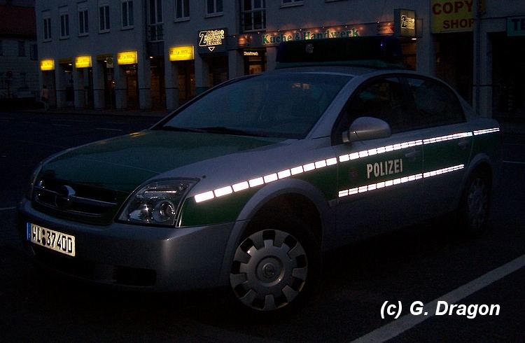 Polizei im Reflektierenden Look