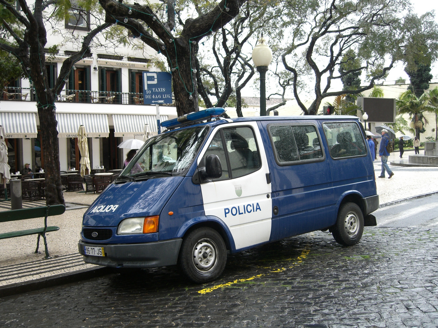 Polizei Madeira (Funchal) vor dem Unwetter 2010 (1)