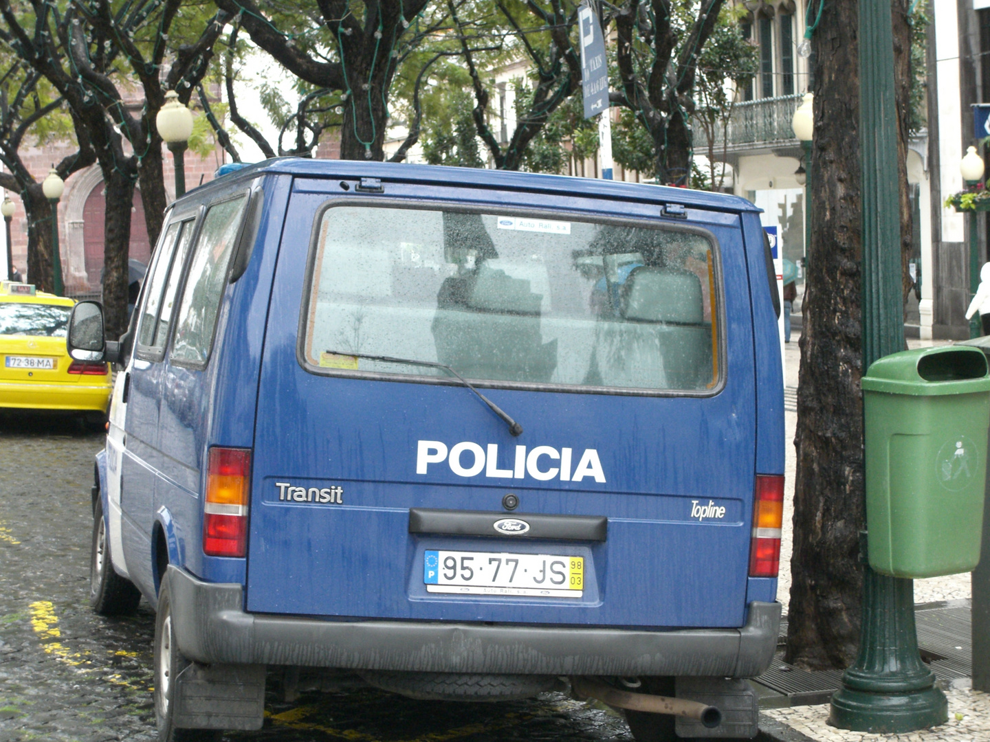 Polizei Madeira (Funchal) vor dem Unwetter 2010 (2)