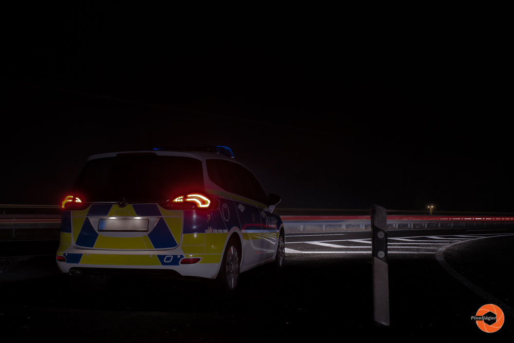 Polizei überwacht Autobahn