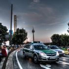 Polizeiabsperrung auf der Rheinkirmes HDR