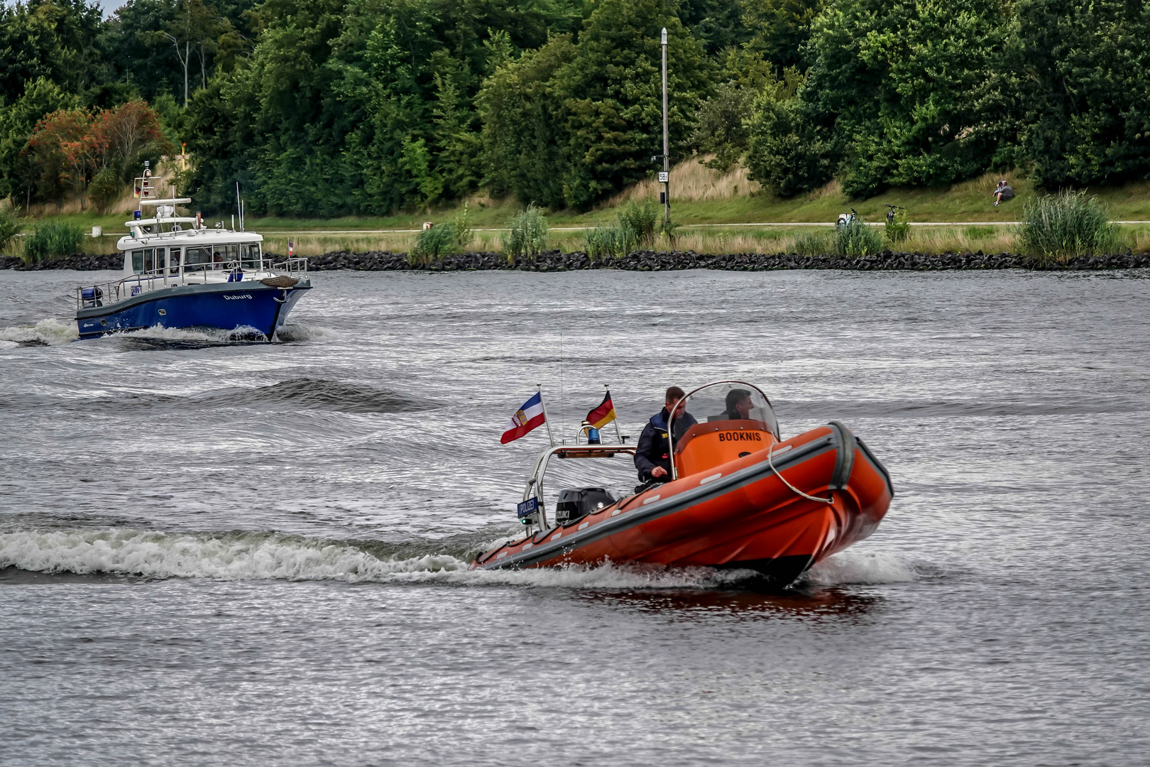 Polizeiboot " BOOKNIS "