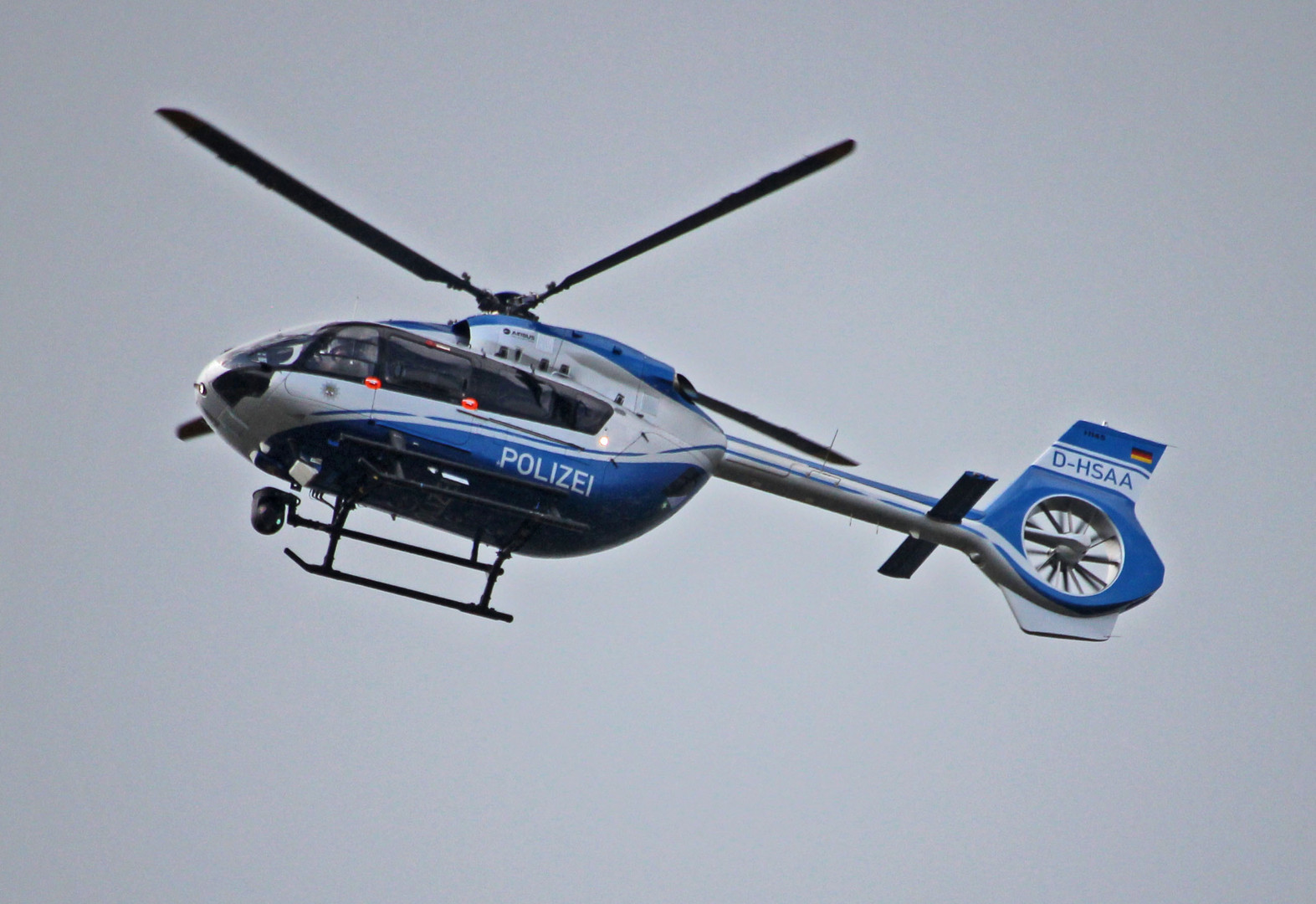 Polizeihubschrauber 1