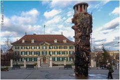 Polizeikaserne Bern... mit Meret-Oppenheim-Brunnen