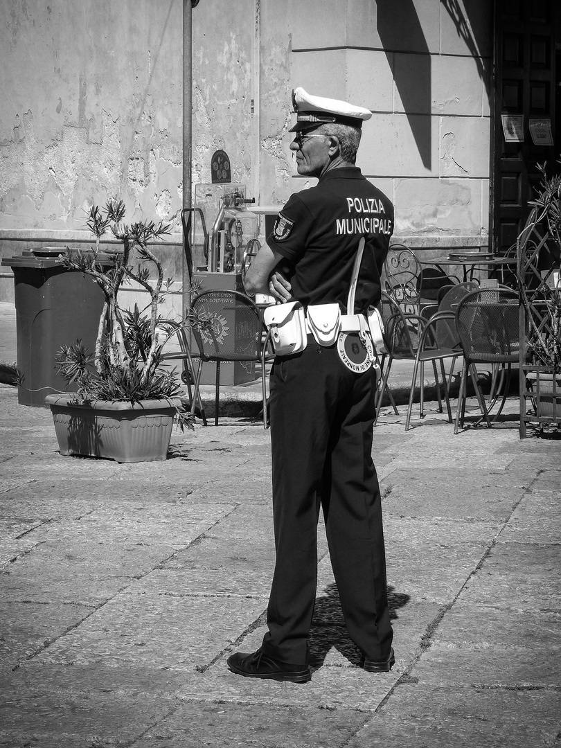 Polizia Municipale in Monreale