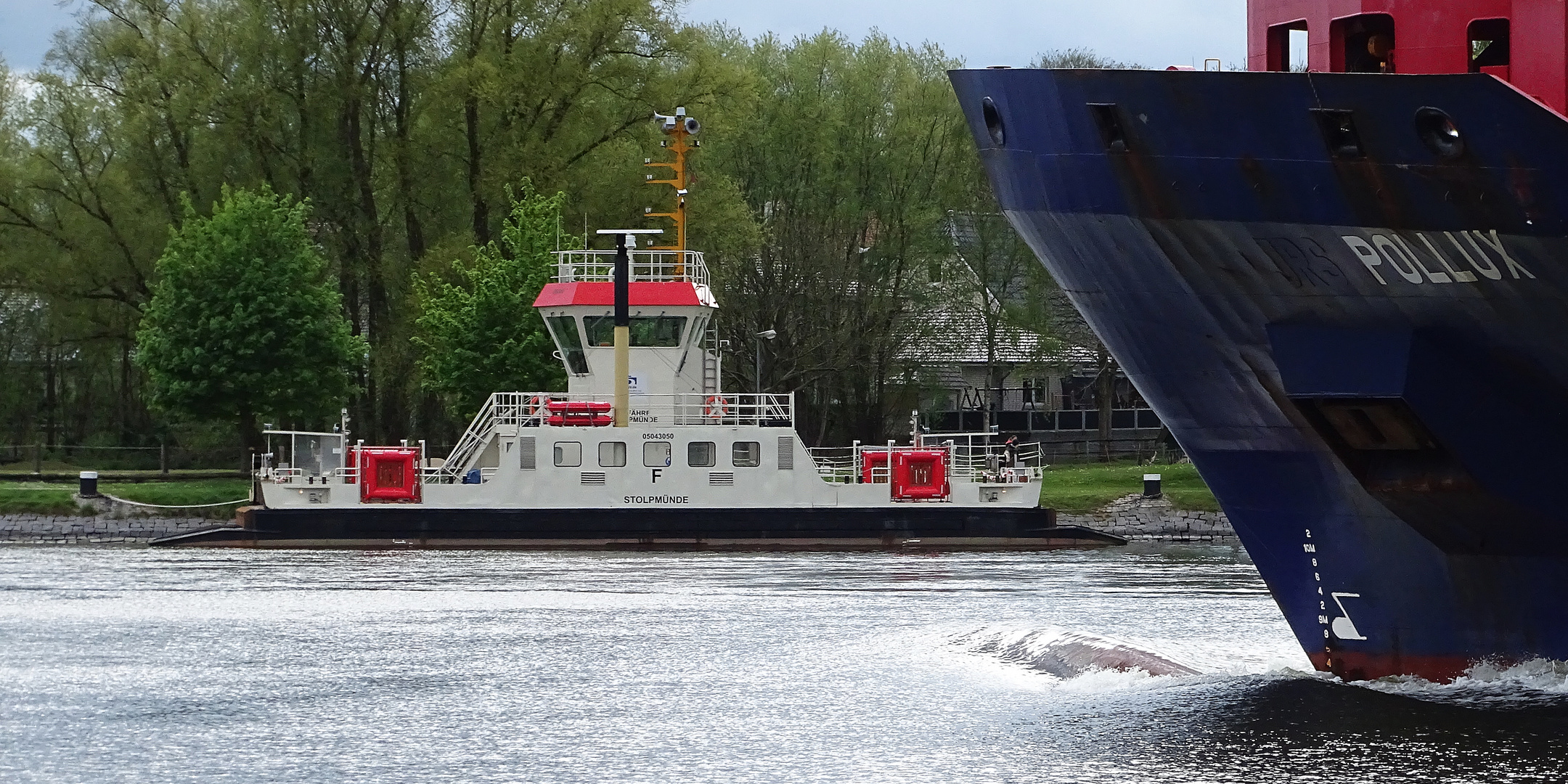 POLLUX und die Fähre 