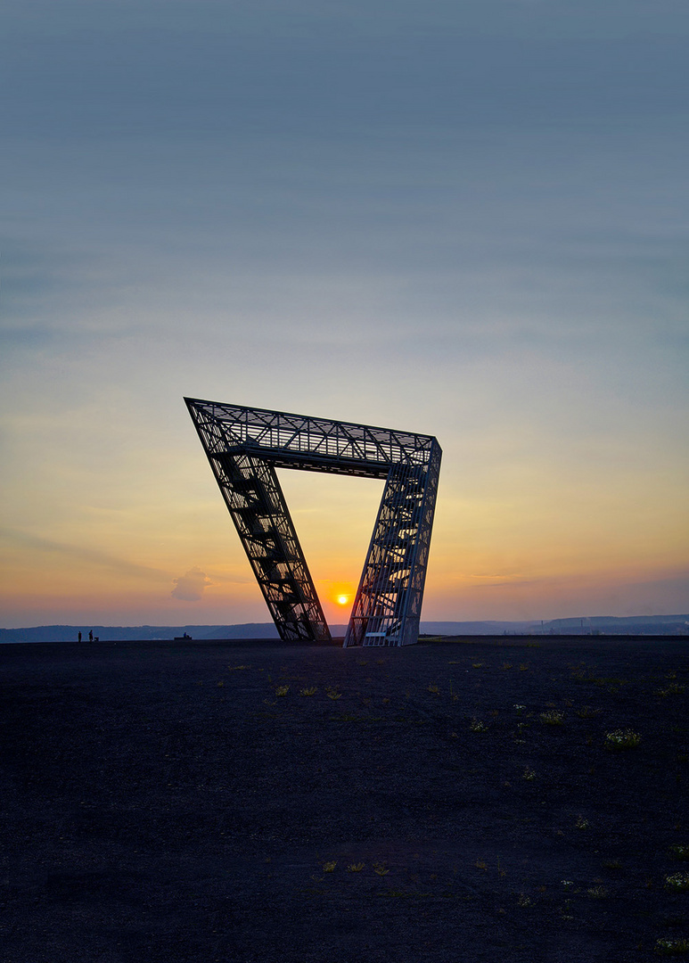 Polygon auf der Halde Duhamel im Sonnenuntergang