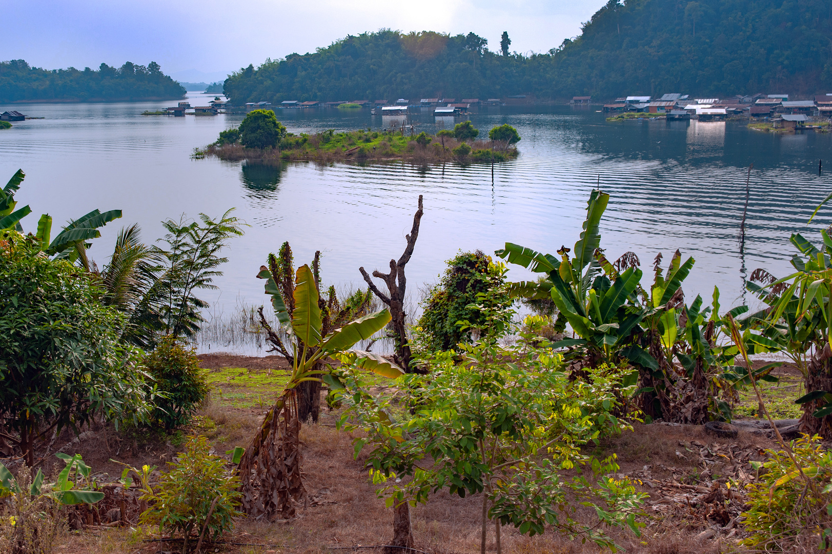 Pom Pee View Point at Khao Laem Dam