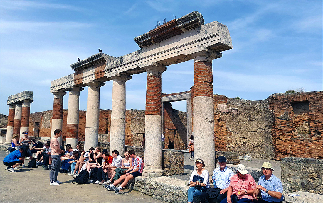 Pompeii, recent images III