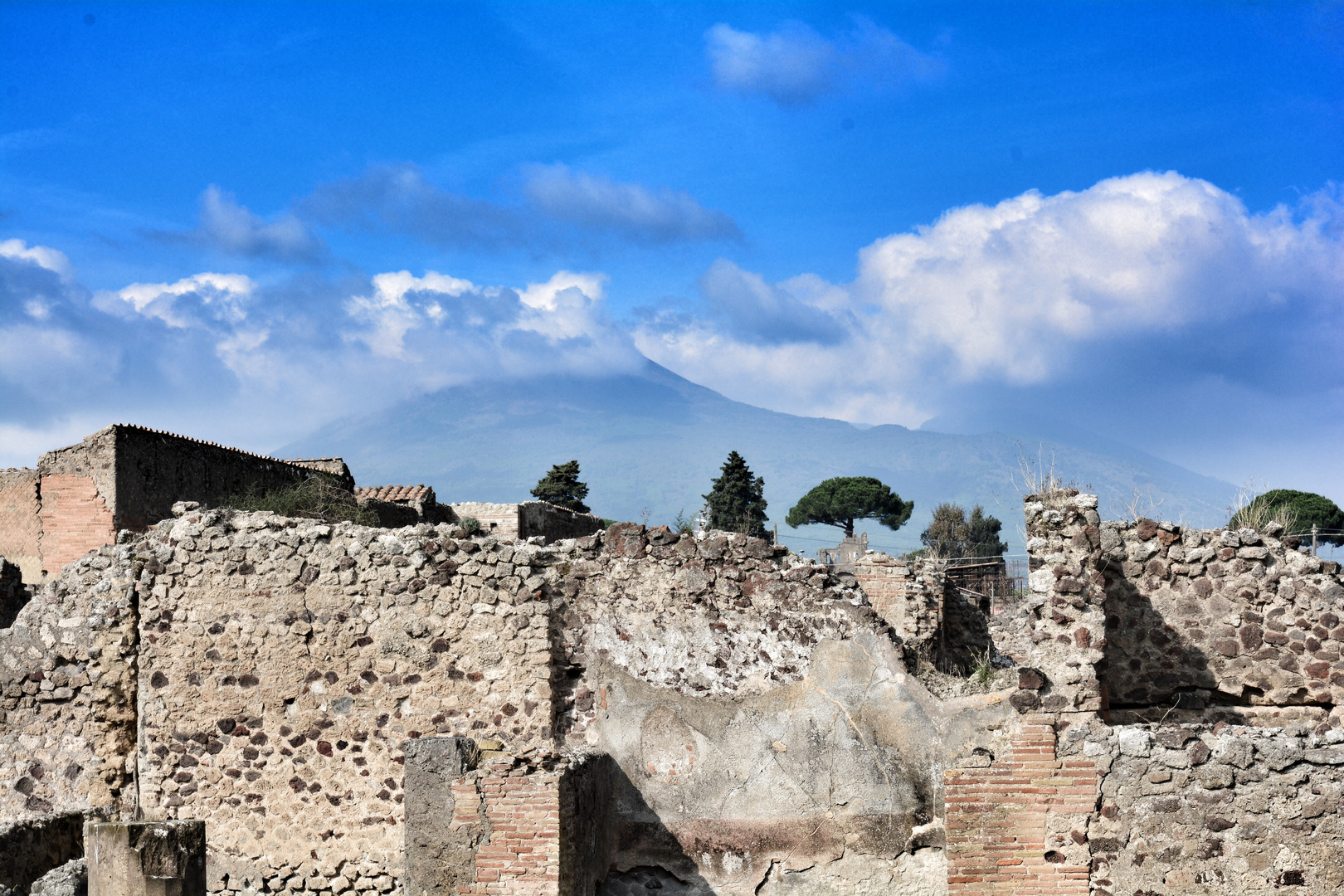 Pompeji - mit Blick auf den Vesuv