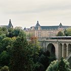 Pont Adolphe und Place de Metz mit neuer Tram