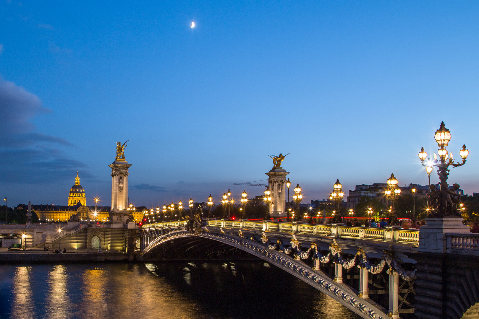 Pont Alexandre III mit Blick auf den Invalidendom