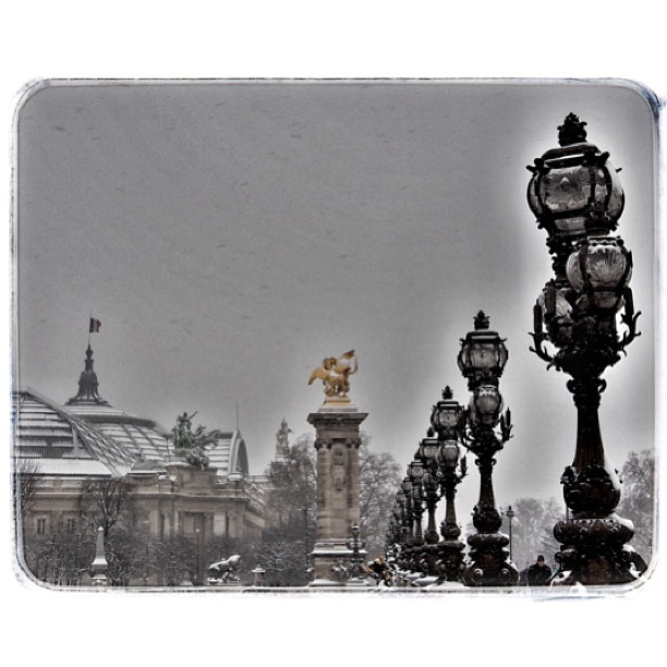 Pont Alexandre III sous la neige