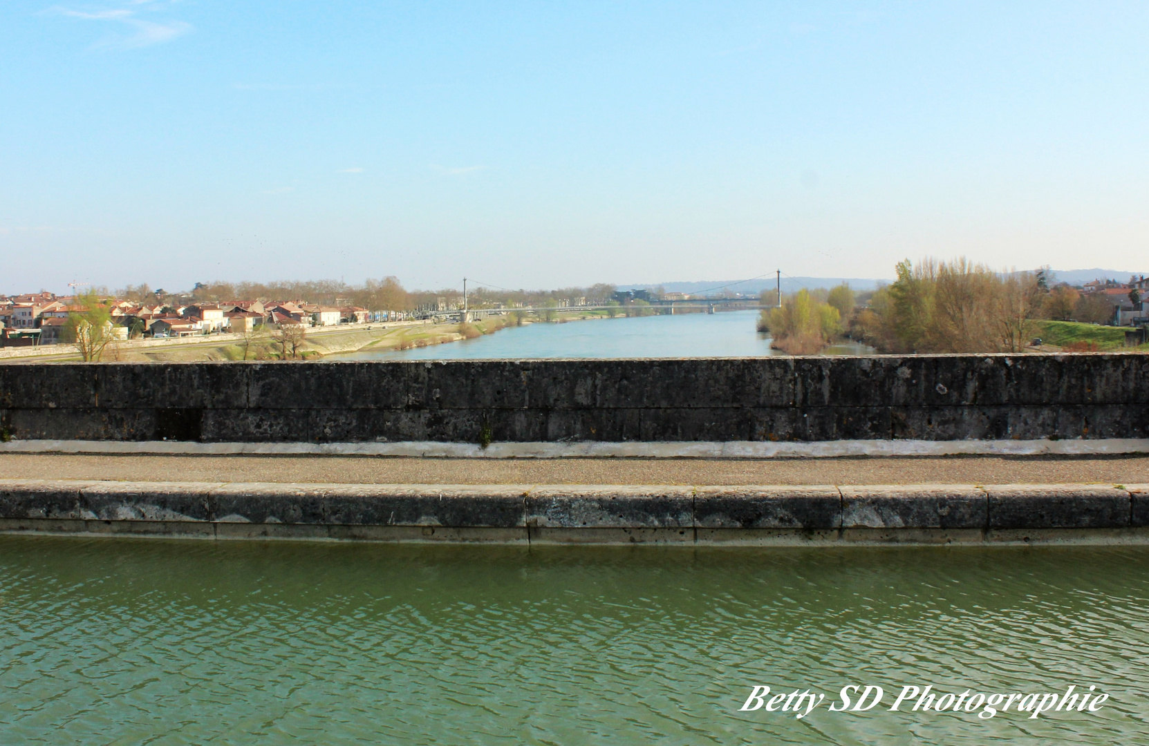 pont canal unique en france 47 Agen