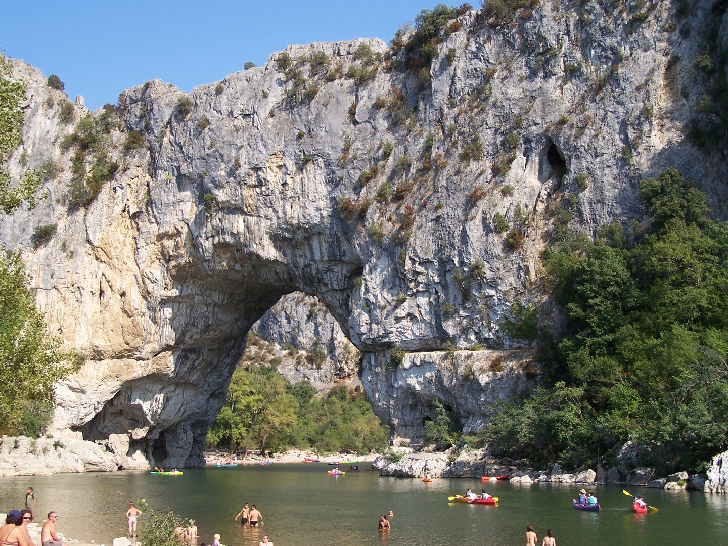 Pont d'Arc à l'entrée des gorges de l'Ardèche, à Vallon Pont d'Arc 