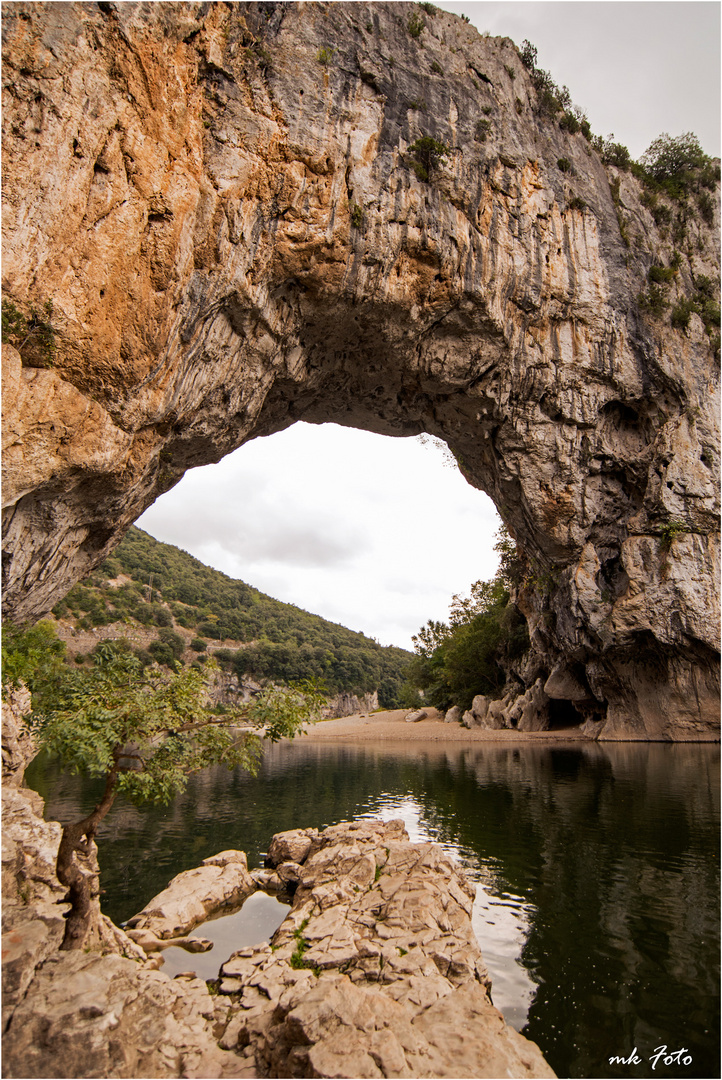 Pont-d'Arc mit Ardèche