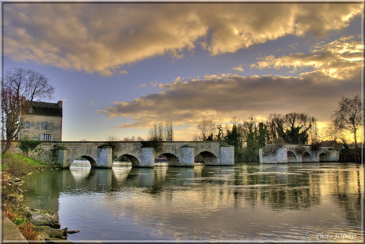 Pont de Limay 1