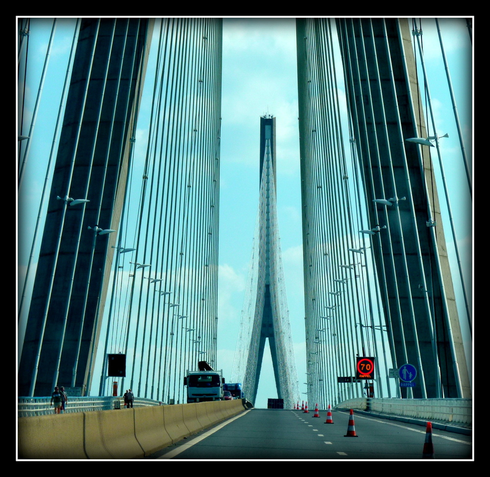 PONT DE NORMANDIE - 1 -