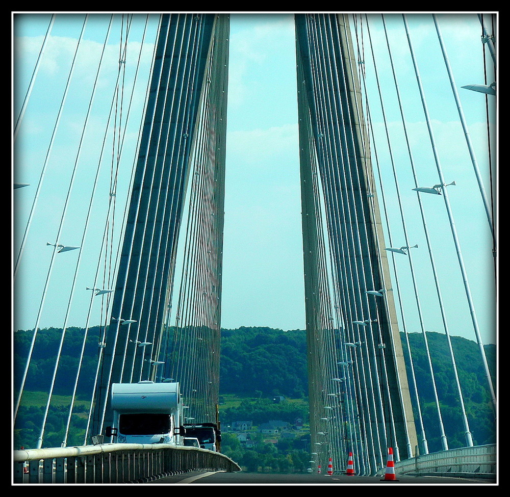 PONT DE NORMANDIE - 2 -