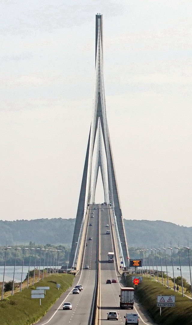 Pont de Normandie bei Honfleur