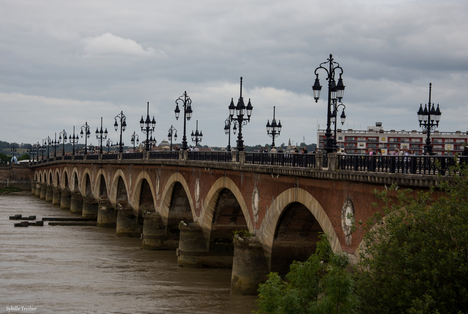 Pont de Pierre 