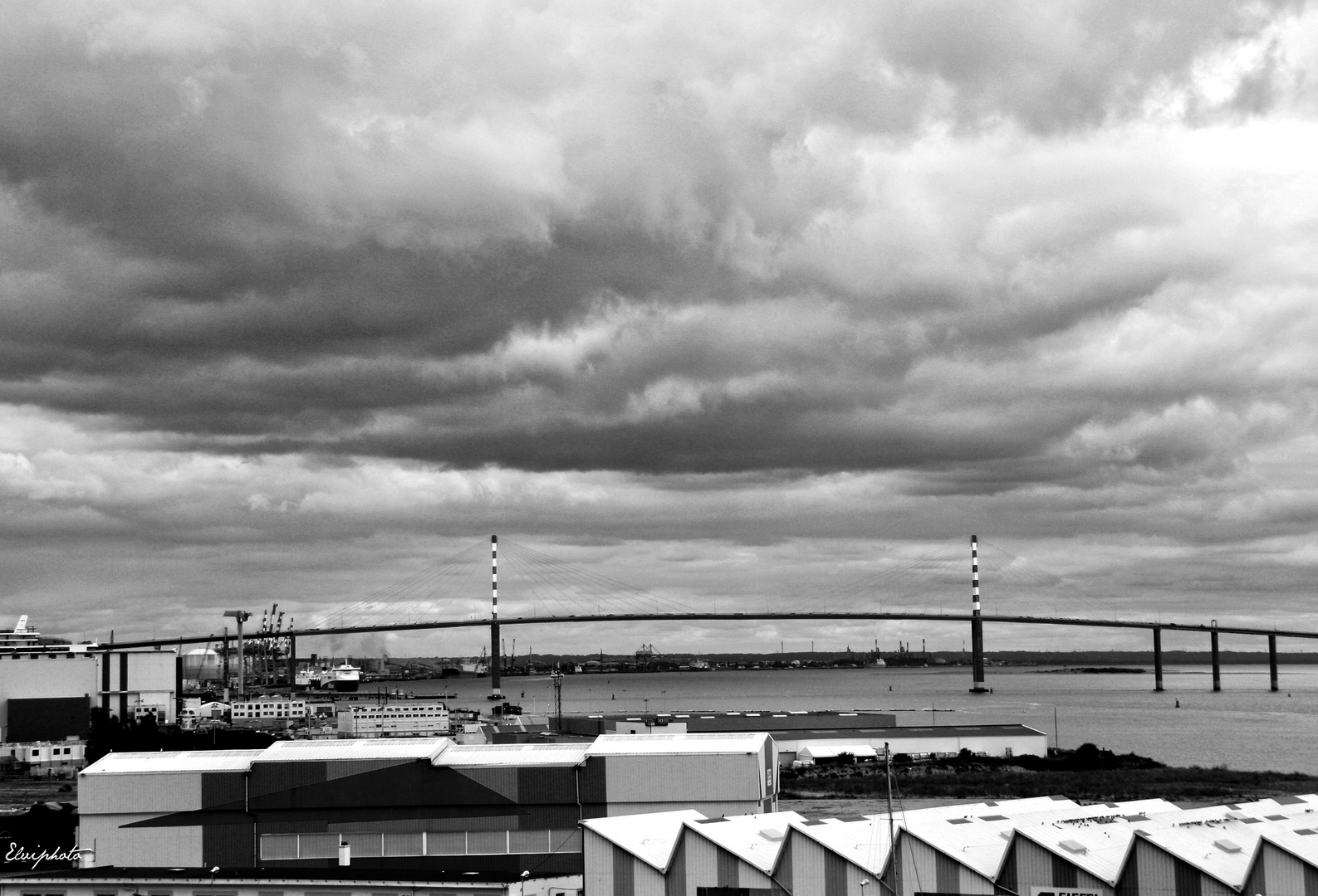 Pont de St Nazaire  