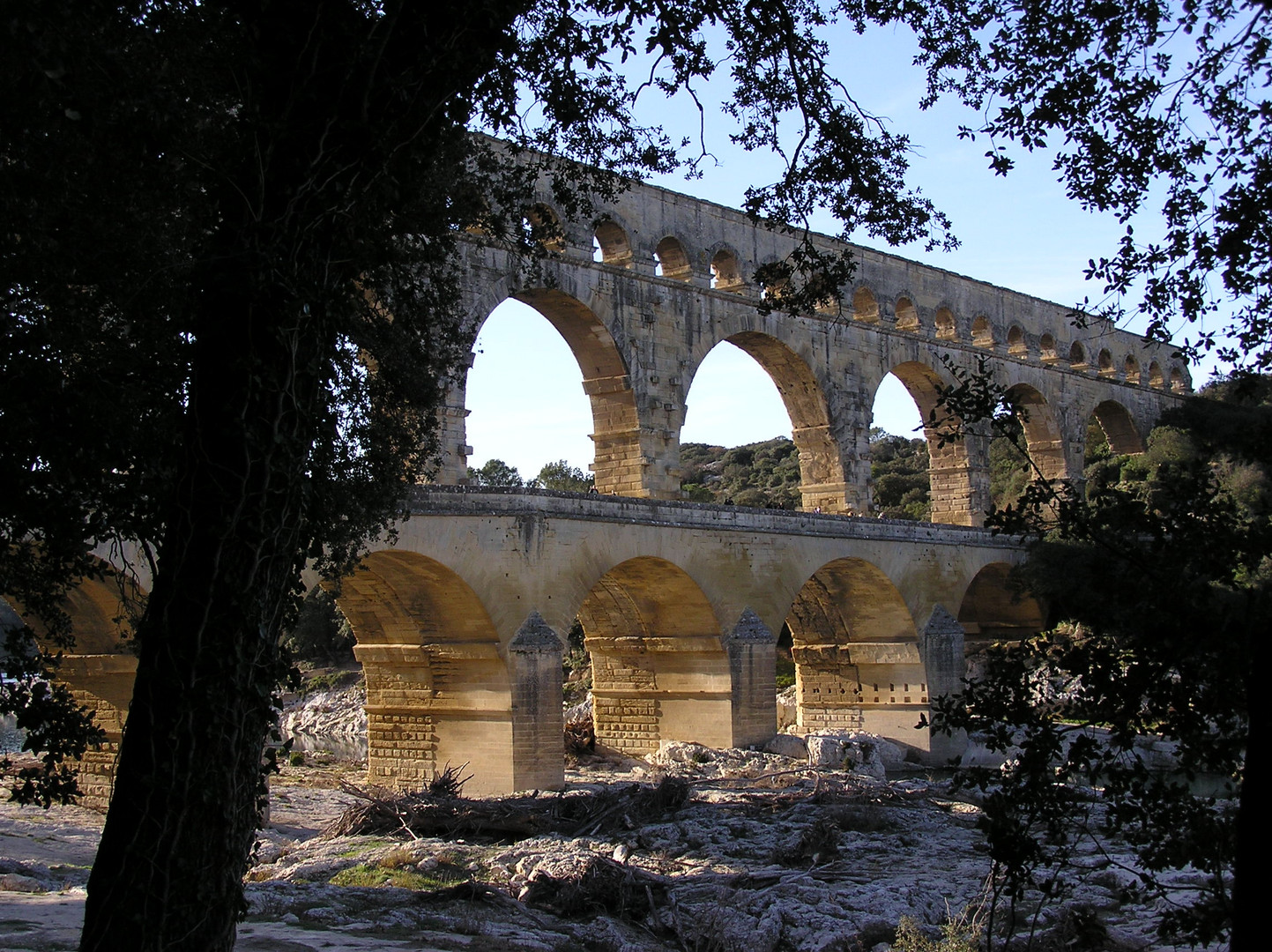 Pont du Gard couchant