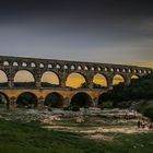 Pont du gard en soirée