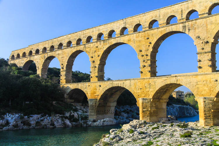 Pont du Gard I...