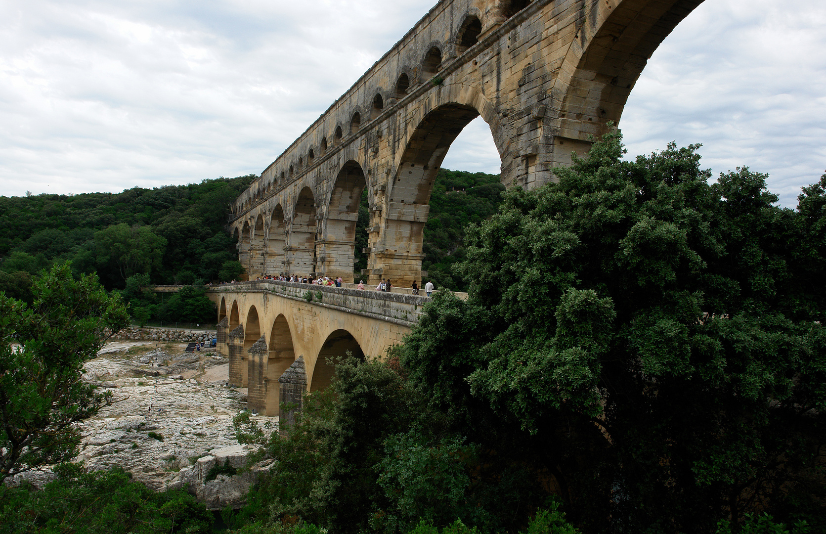 Pont du Gard ( V I.)