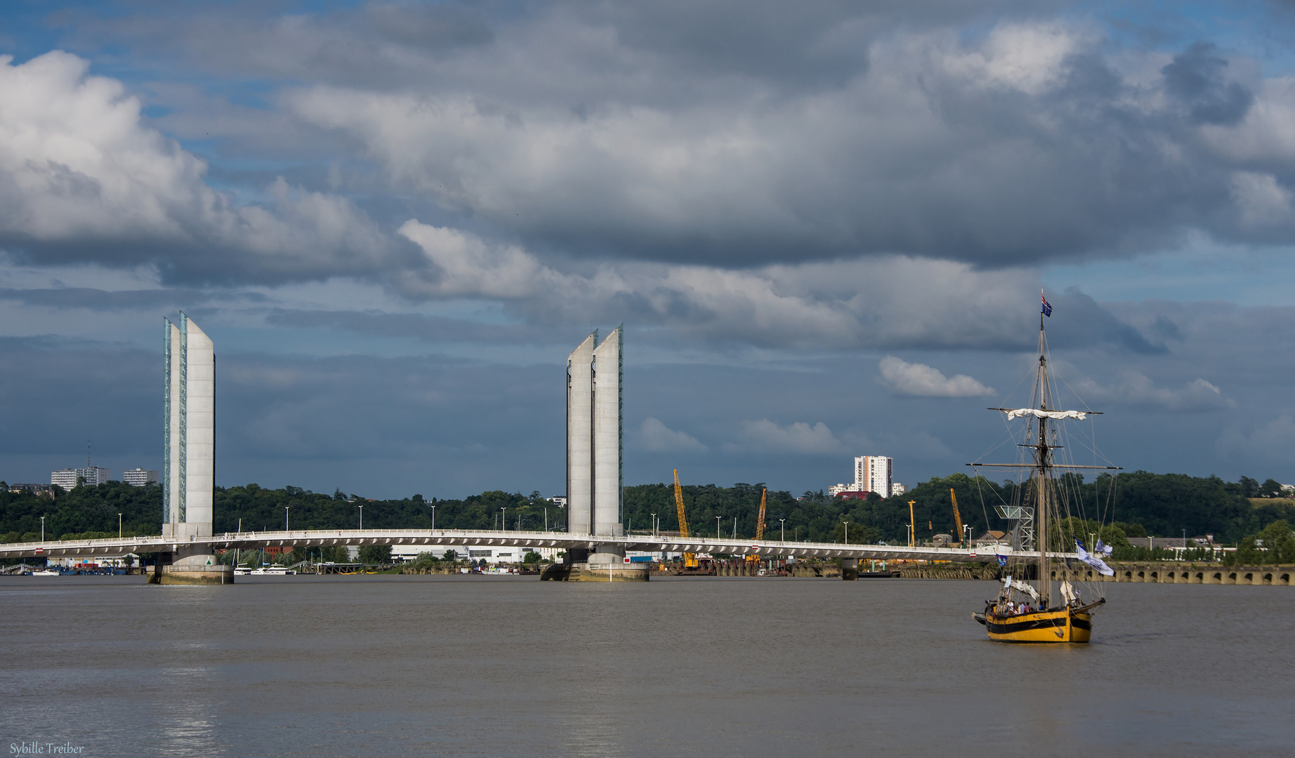 Pont Jacques Chaban-Delmas