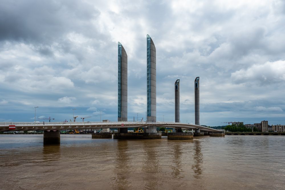 Pont Jacques Chaban Delmas 