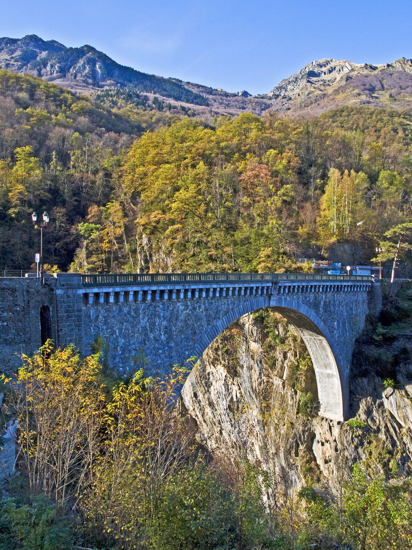 Pont Napoléon à Luz Saint-Sauveur