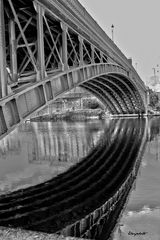 pont Noir et blanc